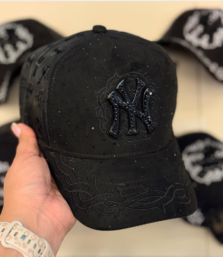 GORRA YANKEES CON DIAMANTES