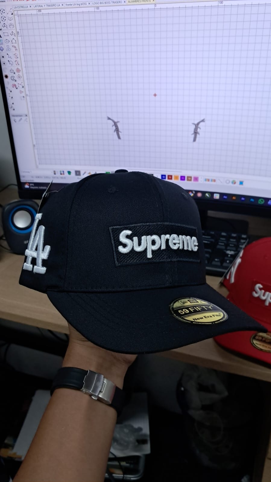 GORRA SUPREME BLACK