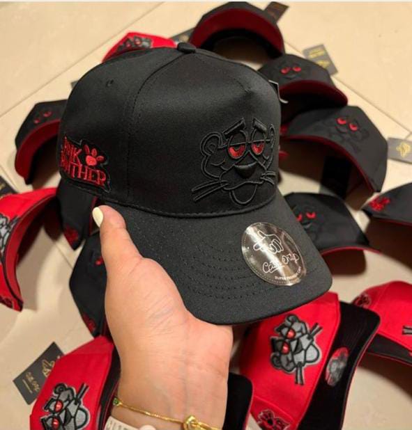 GORRA PANTERA ROSA