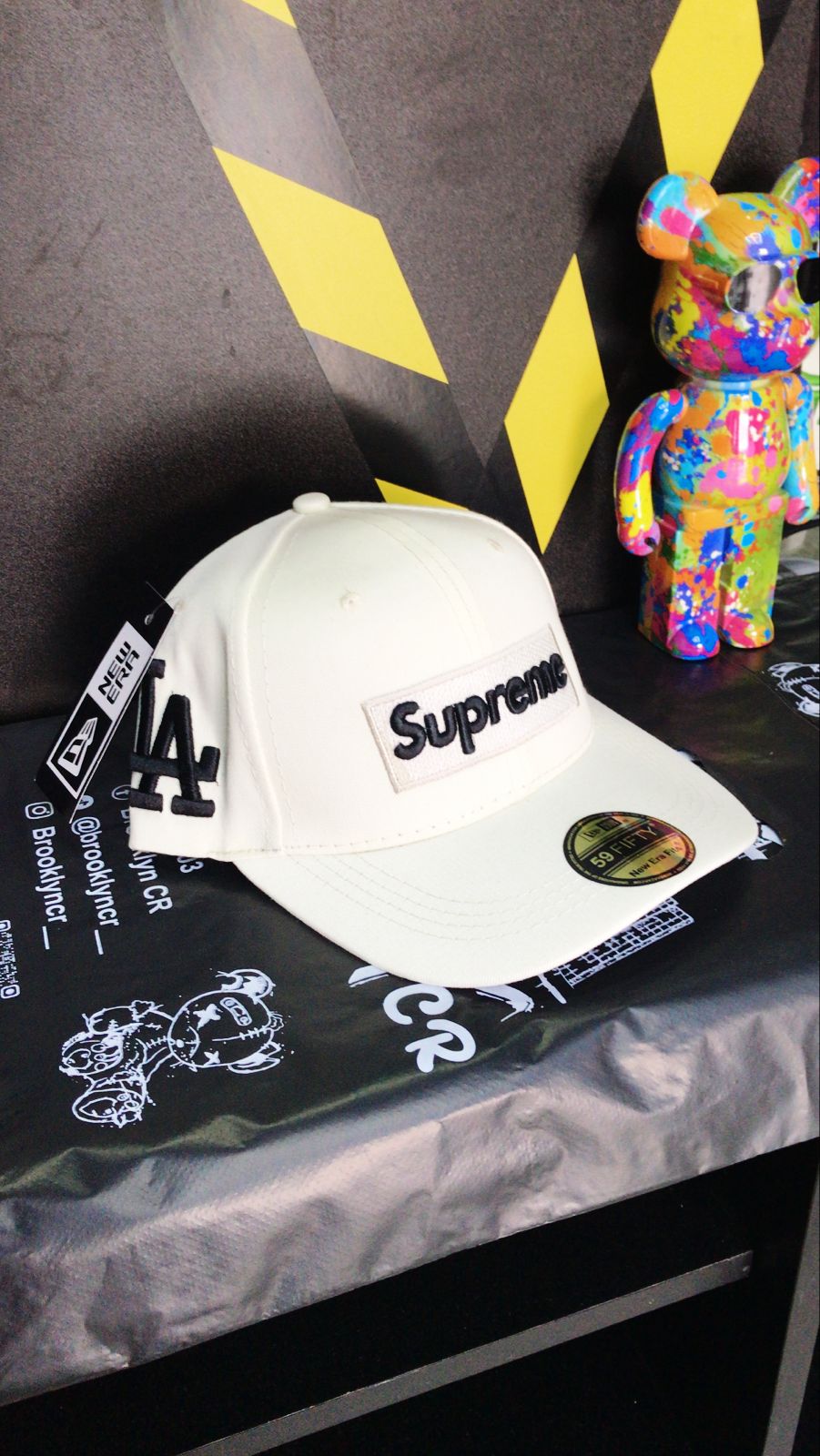 GORRA SUPREME BEIGE