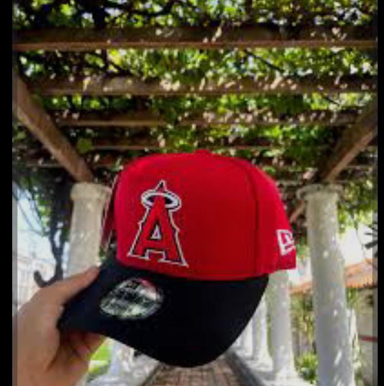 GORRA ANGELES RED CERRADA