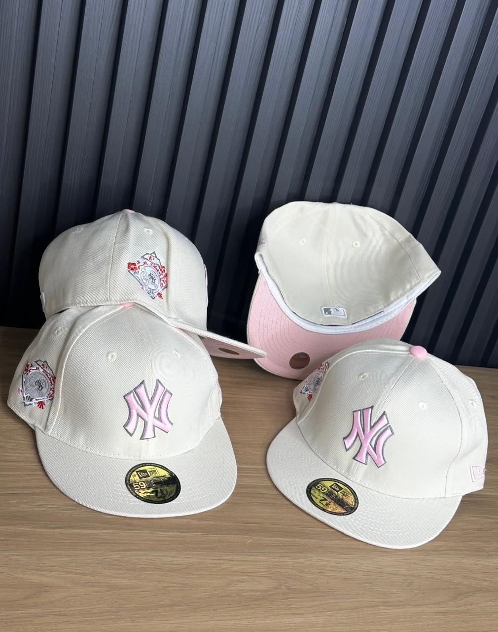 GORRA CERRADA YANKEES ROSA