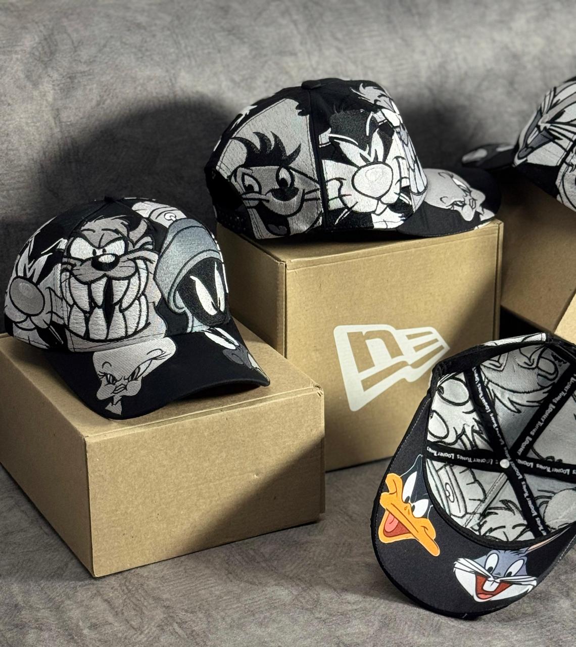 GORRA TAZ AND MARVIN LOONEY TUNES