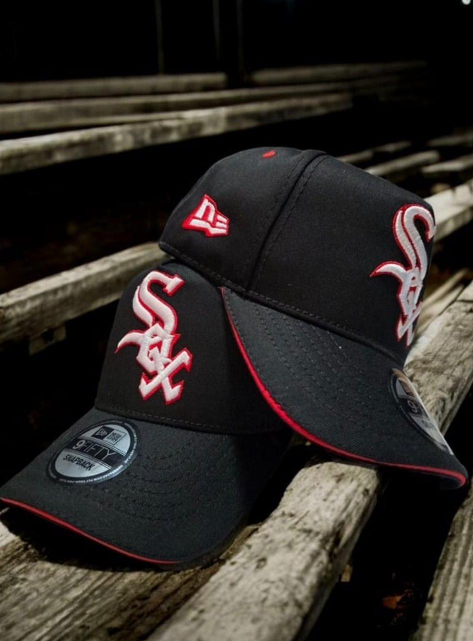 GORRA CHICAGO WHITE SOX BLACK AND RED