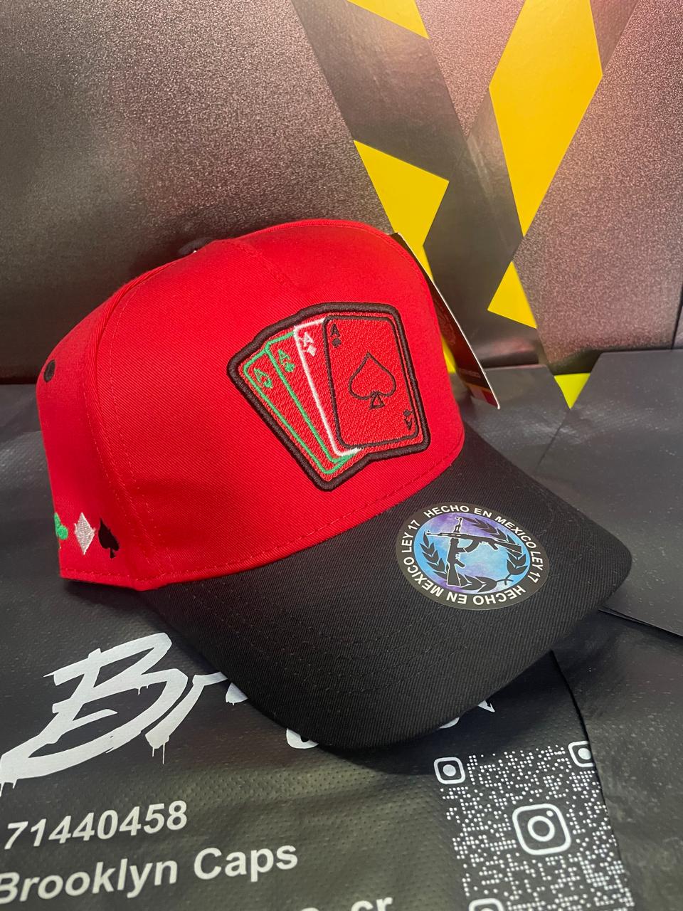 GORRA CARTAS RED