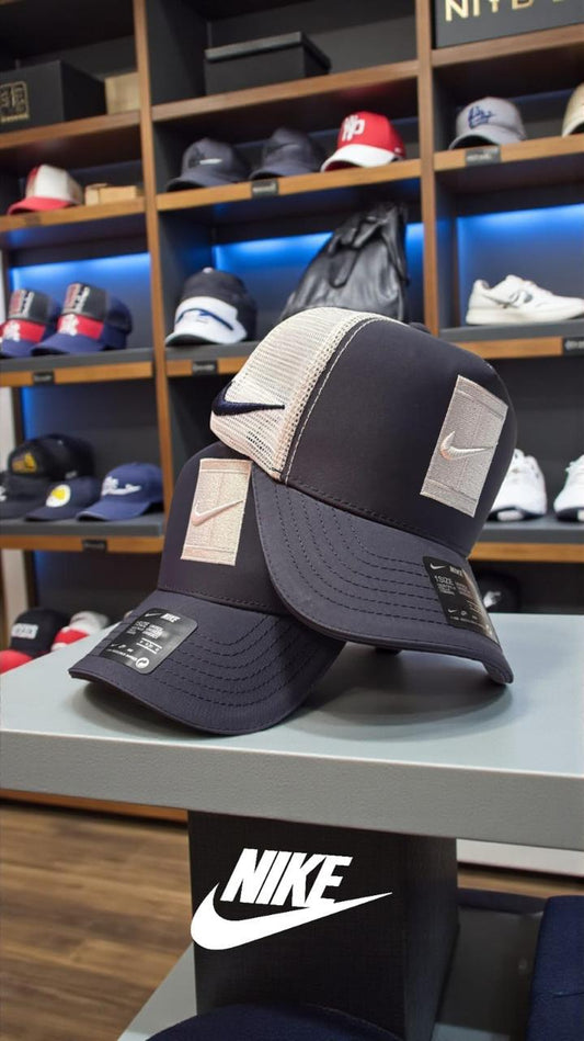 GORRA NIKE DE MALLA BLUE