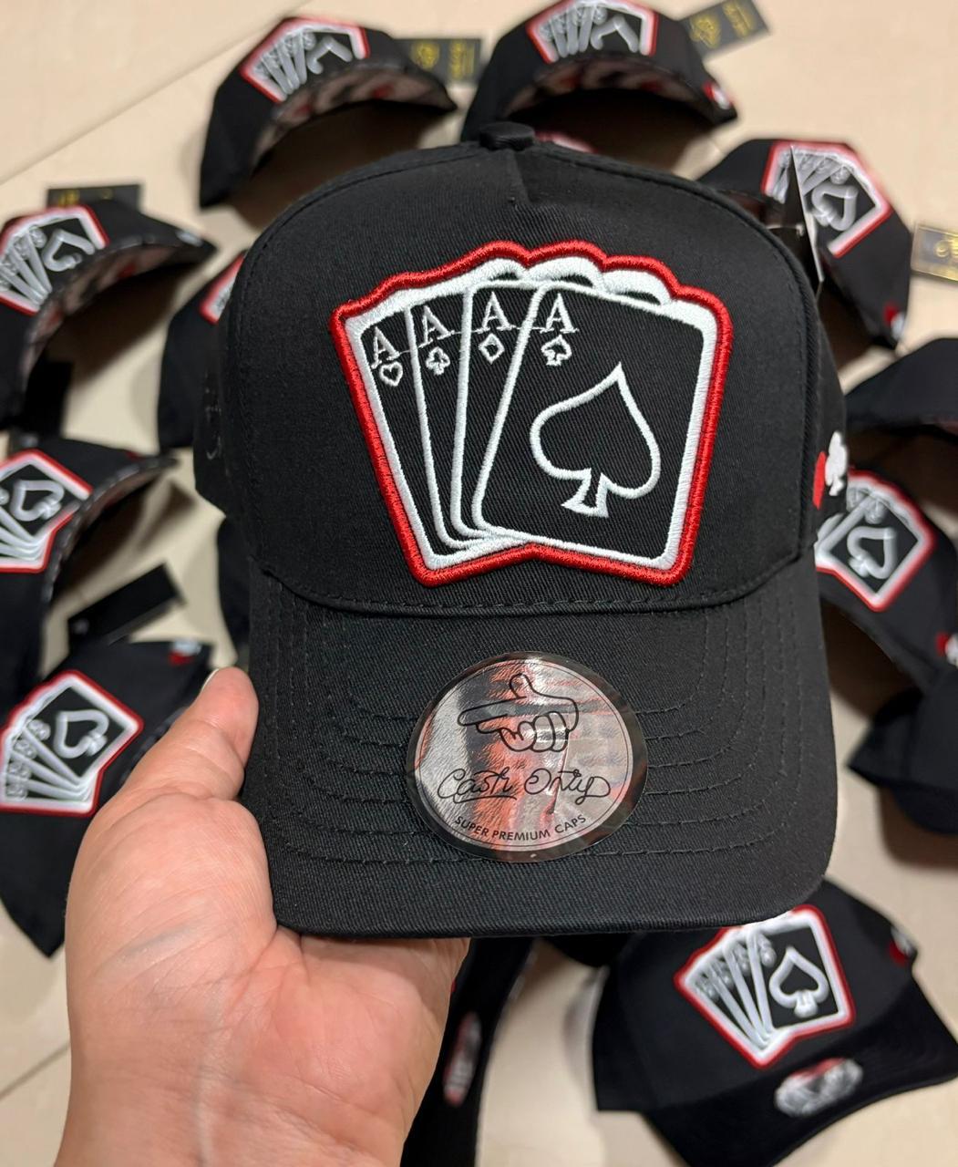 GORRA CARTAS