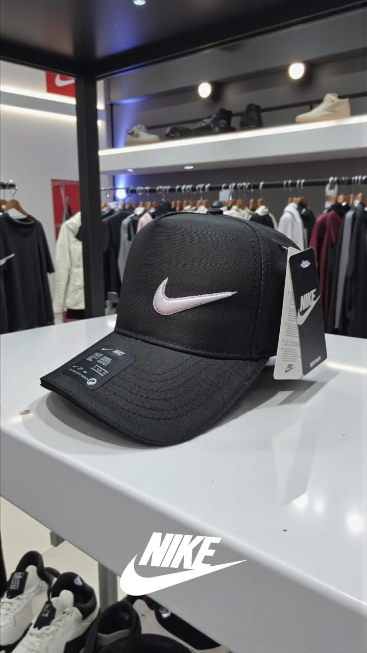 GORRA NIKE BLACK