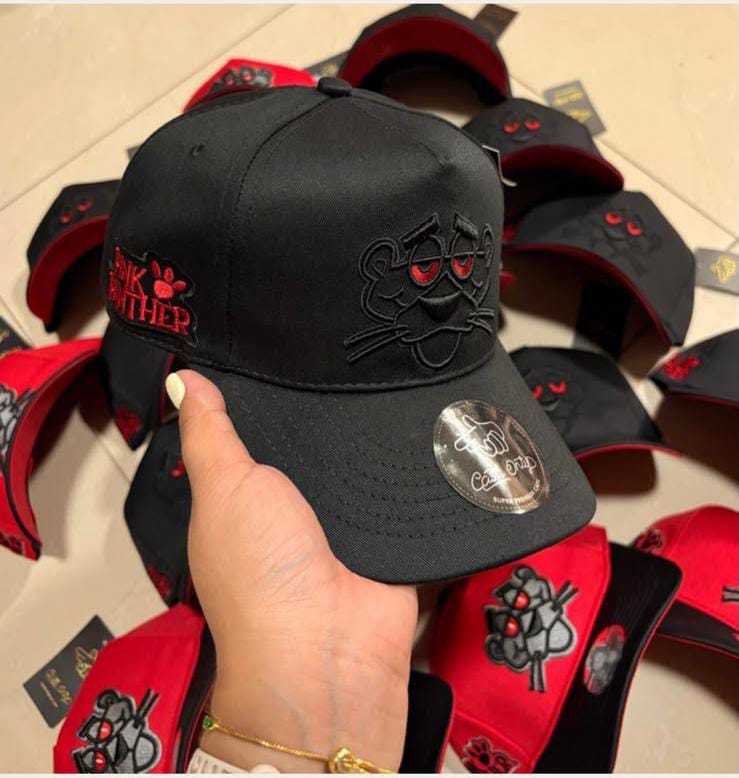 GORRA PANTERA ROSA FULL BLACK