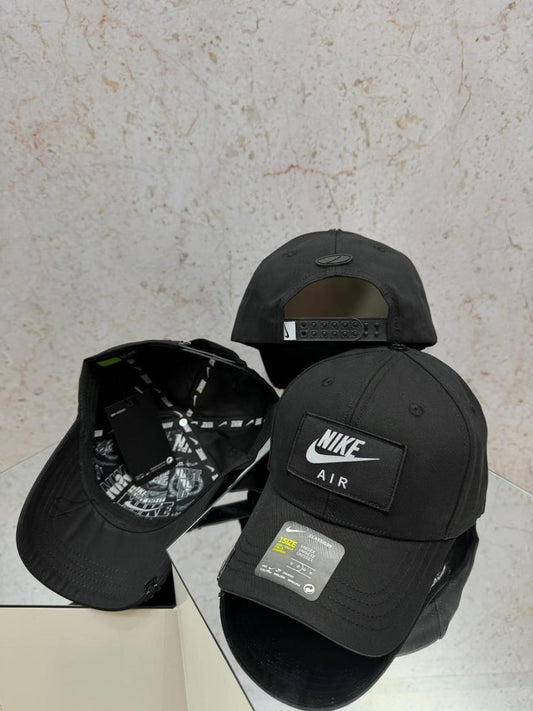 GORRA NIKE BLACK