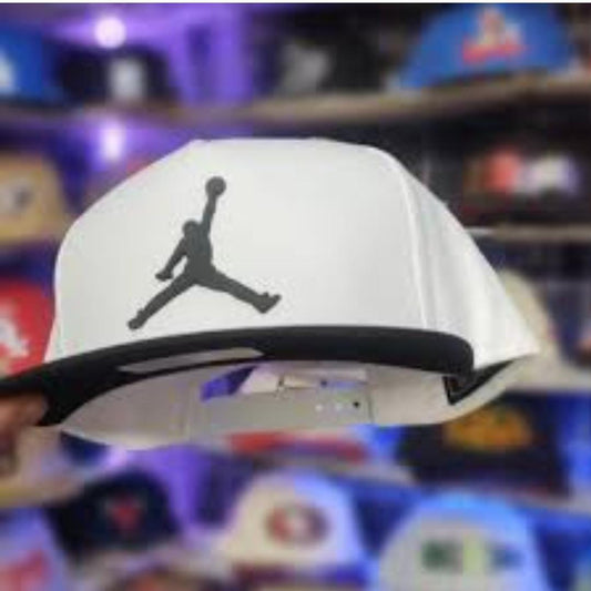 BRKL GORRA JORDAN WHITE