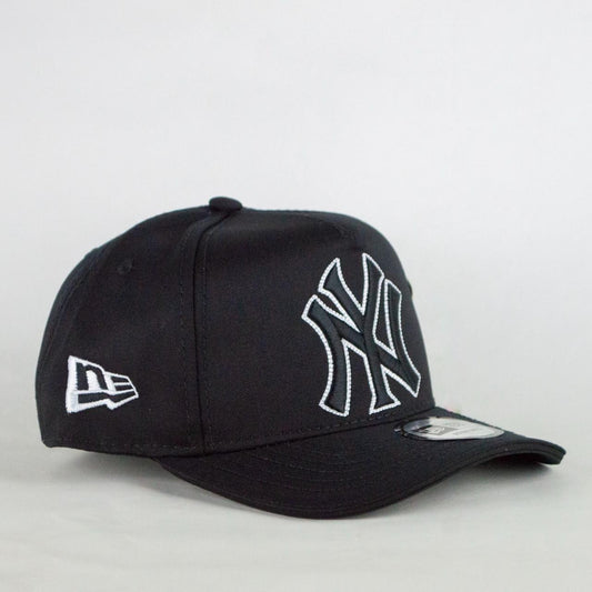 BRKL YANKEES BLACK AND WHITE