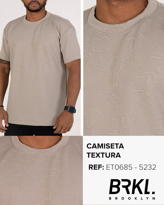 CAMISA TEXTURA LETRAS GRIS