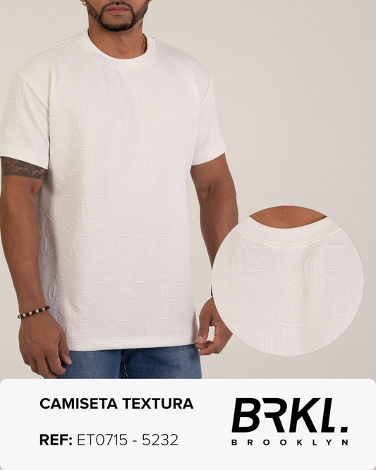 CAMISA LETRAS BLANCAS