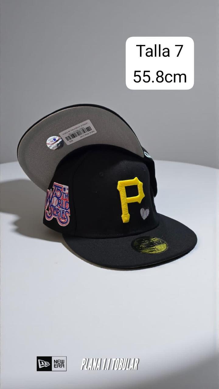 GORRA PIRATAS CERRADA