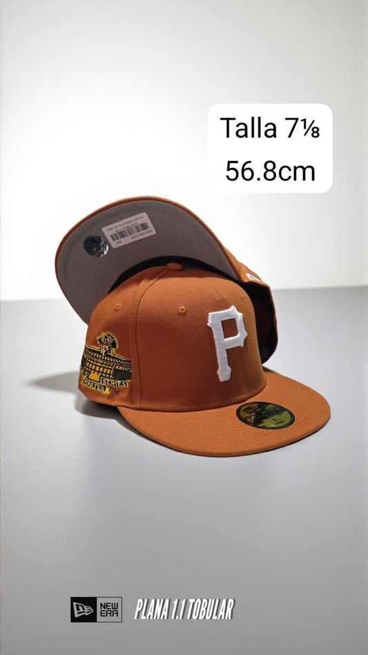 GORRA PIRATAS CAFE CERRADA
