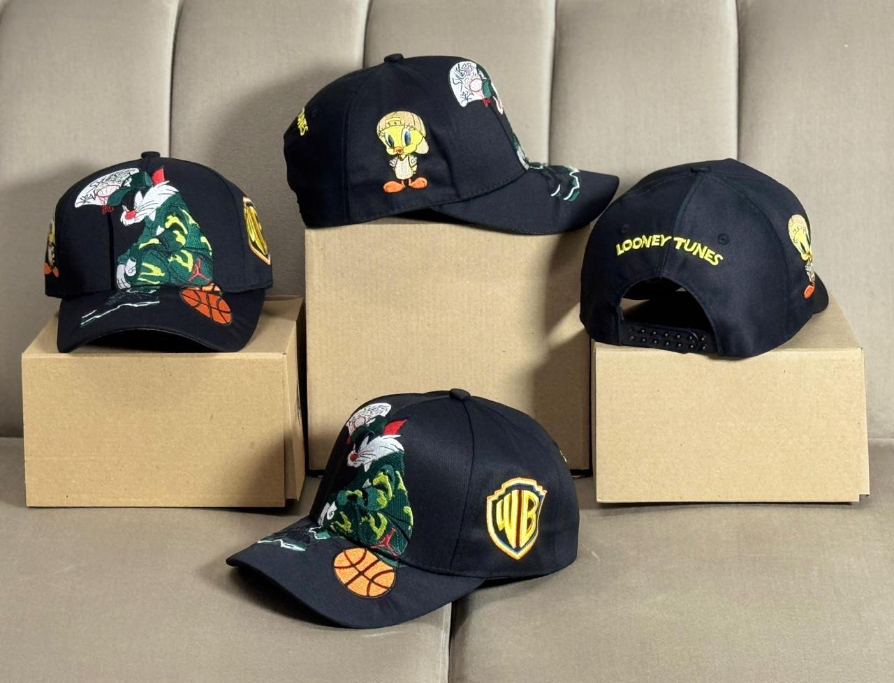 GORRA LOONEY TUNES SILVESTRE