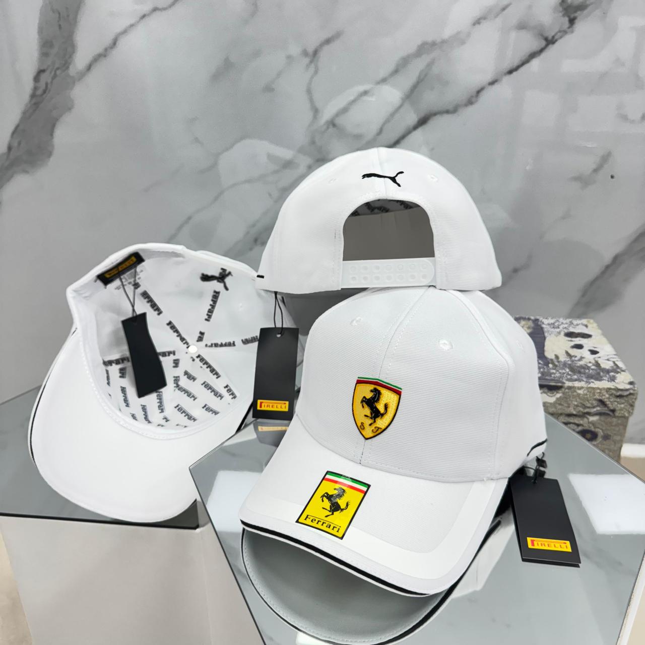 GORRA FERRARI WHITE