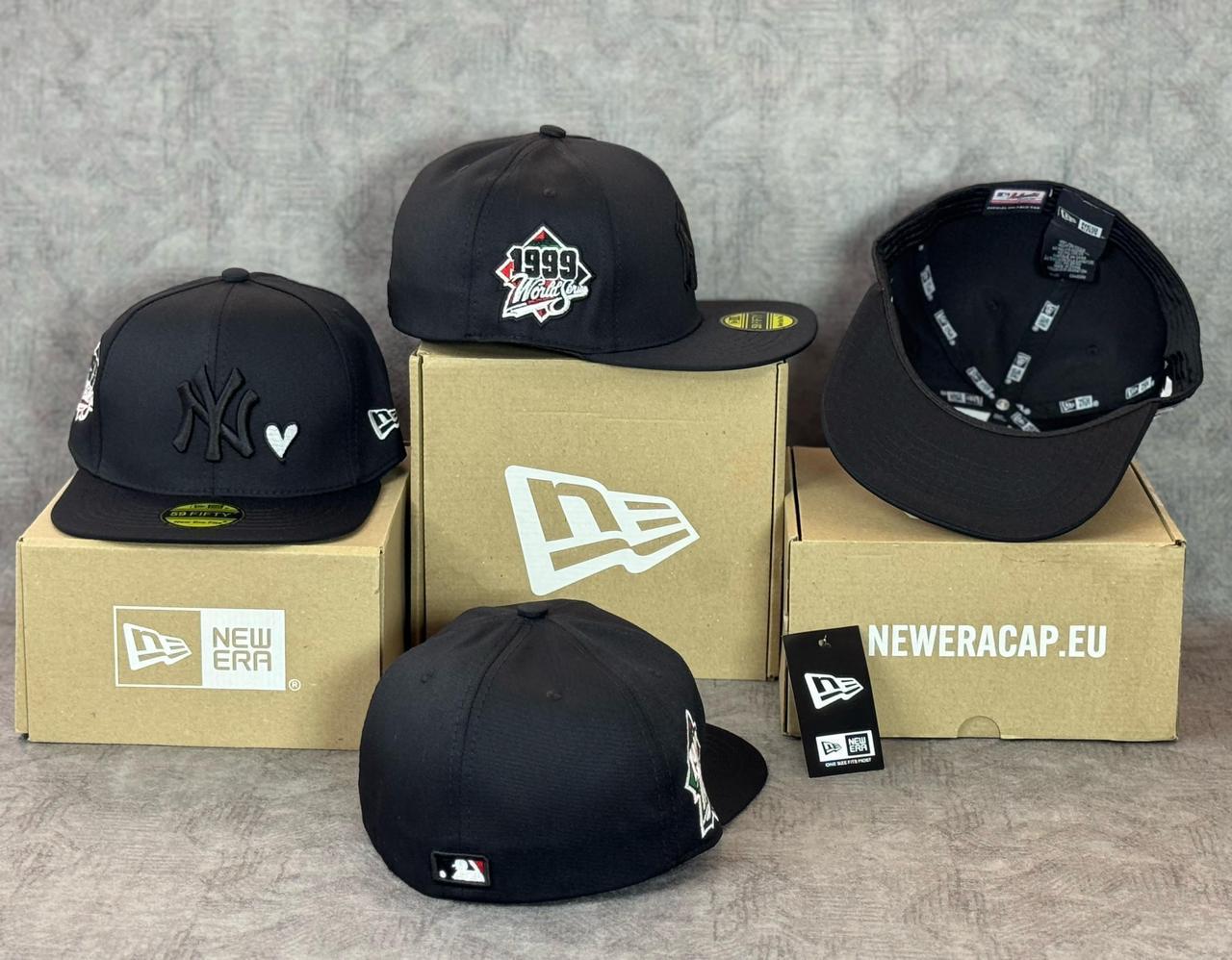 GORRA CERRADA YANKEES FULL BLACK