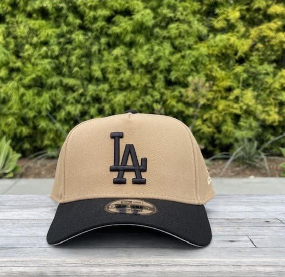 GORRA LA BEIGE CON NEGRO