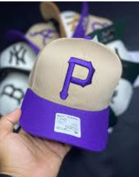 GORRA PIRATAS MORADA