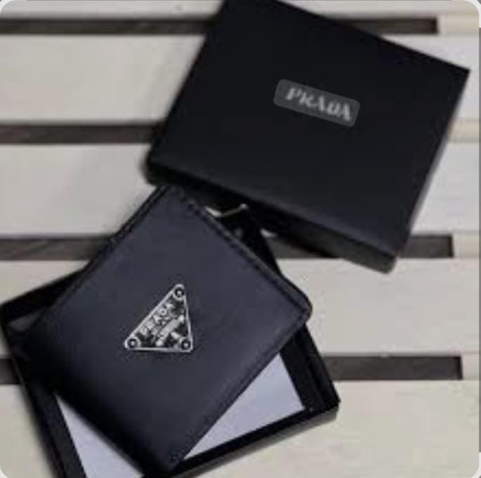 BILLETERA PRADA