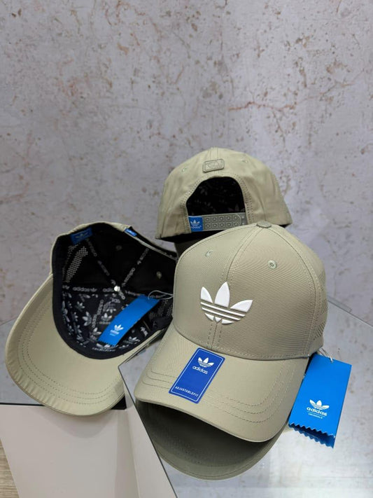 GORRA ADIDAS BEIGE