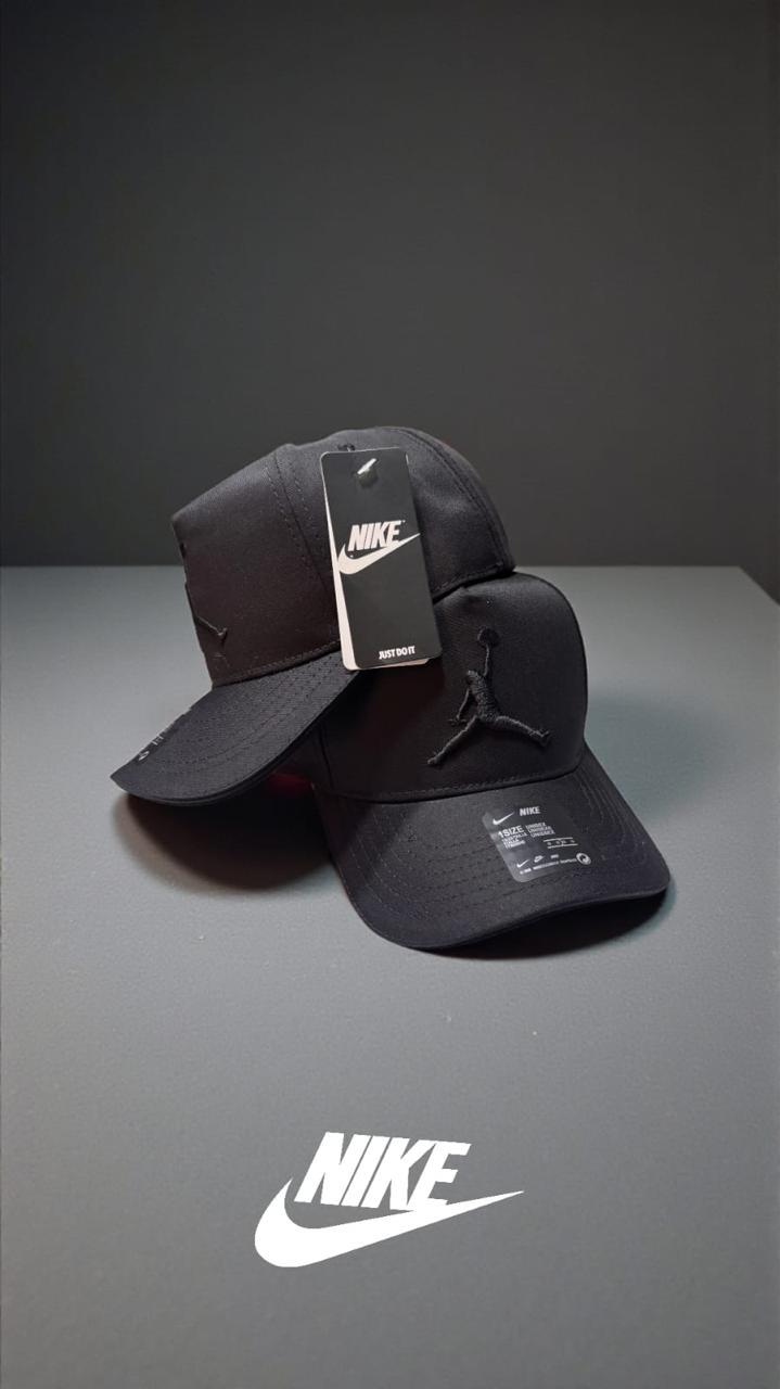 GORRA JORDAN FULL BLACK