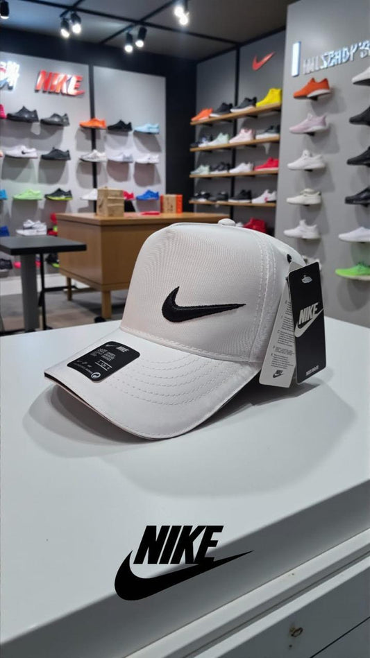 GORRA NIKE WHITE