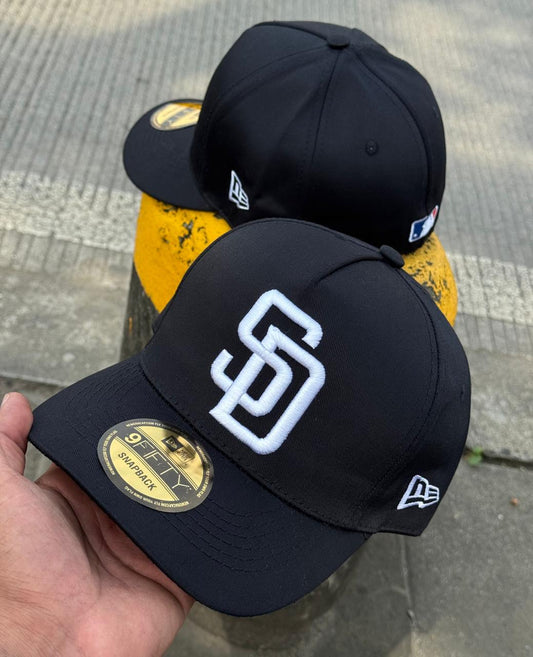 GORRA SAN DIEGO BLACK