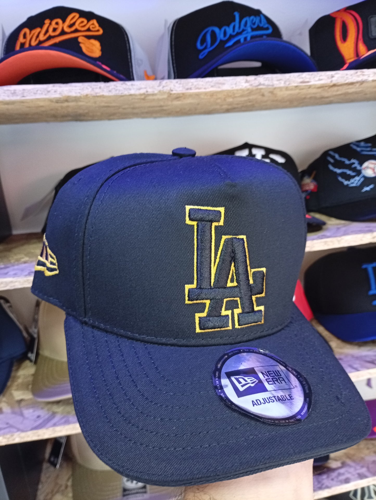 BK LOS ÁNGELES NEGRO CON AMARILLO